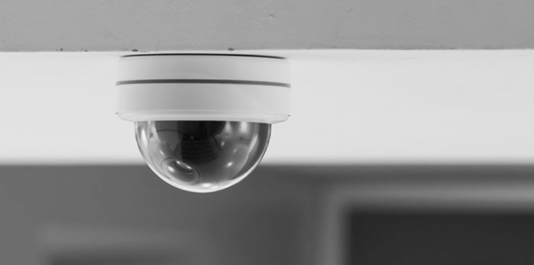 Perbedaan CCTV Day-Night dengan CCTV Biasa