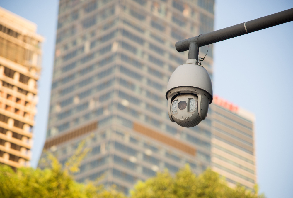 Perbedaan Kamera CCTV PTZ dengan CCTV Biasa